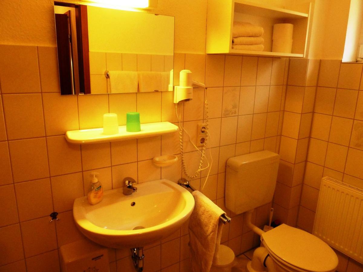 Ferienpension Lindenhof - Ferienwohnungen In Der Lueneburger Heide Marxen am Berge Ngoại thất bức ảnh